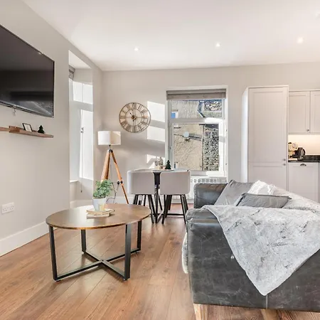 The Cosy Loft, Pet Friendly In *